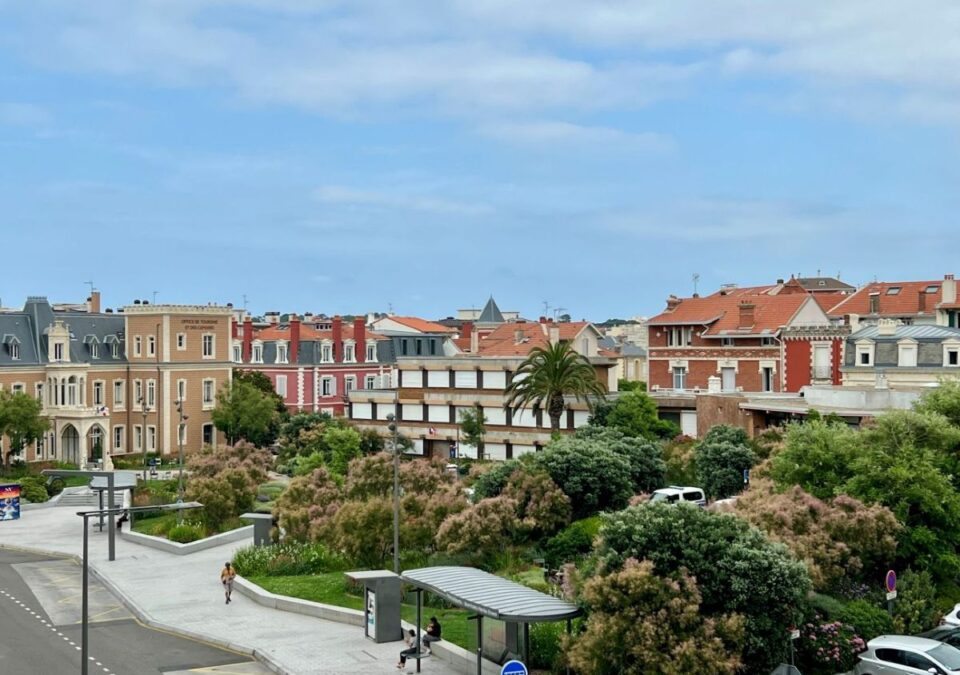 biarritz-french-language